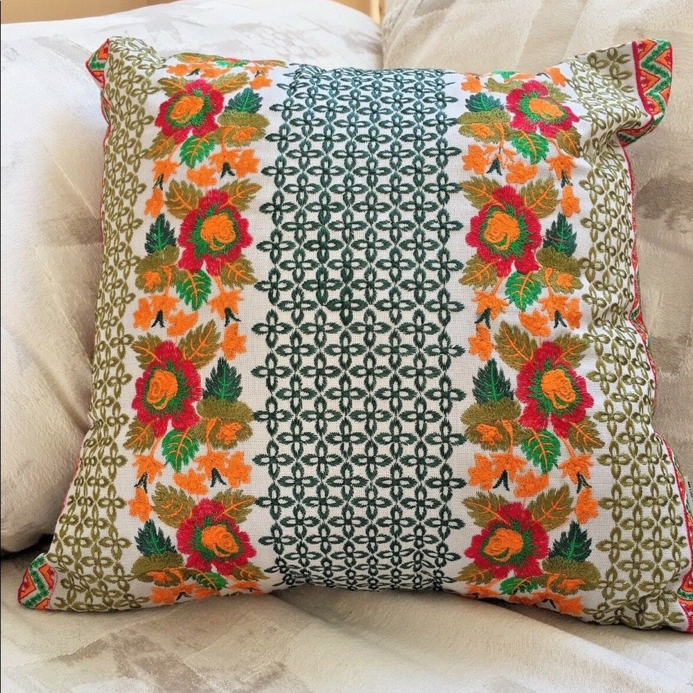 Set of 2 Embroidered Pillow Covers 15x15 Zip Close